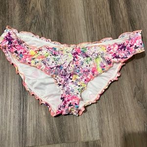 Victoria’s Secret bathing suit bottom. Size small